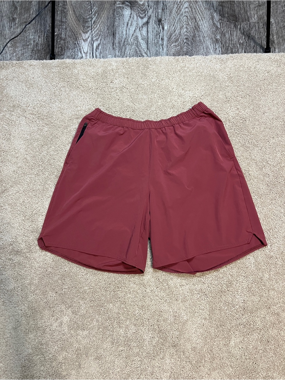 Men’s REI Shorts Size Large